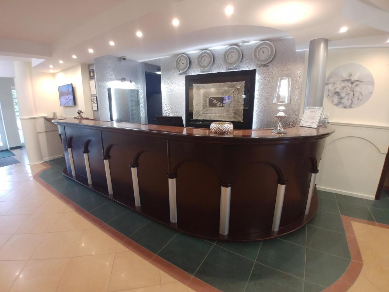 Hotel Mazurski Dworek Міколайкі Екстер'єр фото